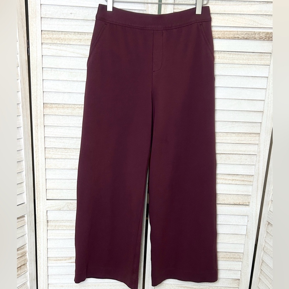 Spanx Supersmooth Perfect Fit Ponte Wide-Leg Pants. Size Small